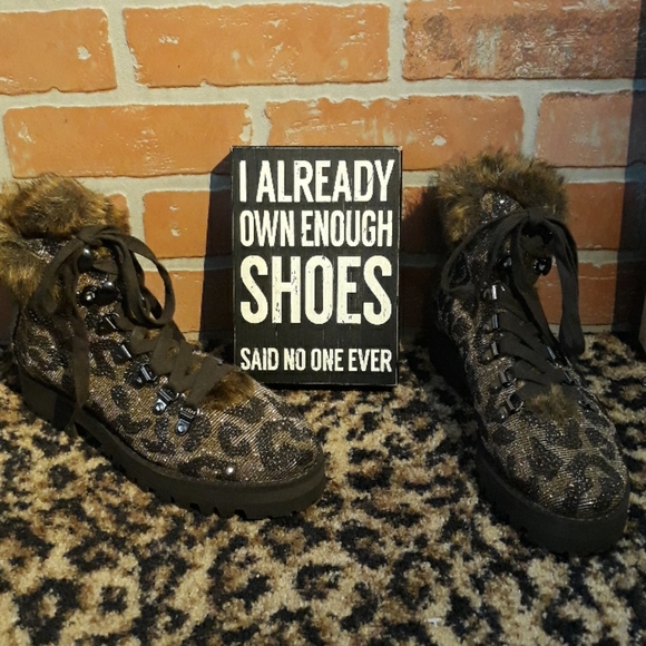 Jessica Simpson Rhinestone Leopard Norina Lace Up Hiking Boots NEW 5.5 Lug Sole - Picture 3 of 8